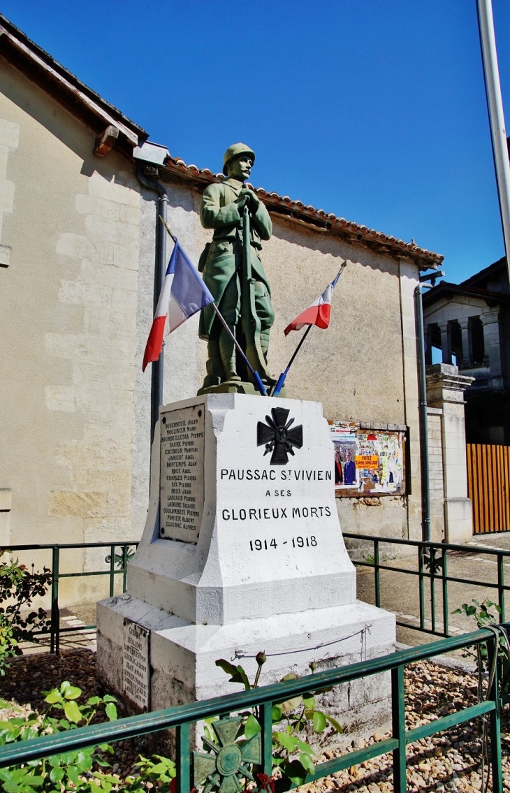 Monument-aux-Morts  - Paussac-et-Saint-Vivien