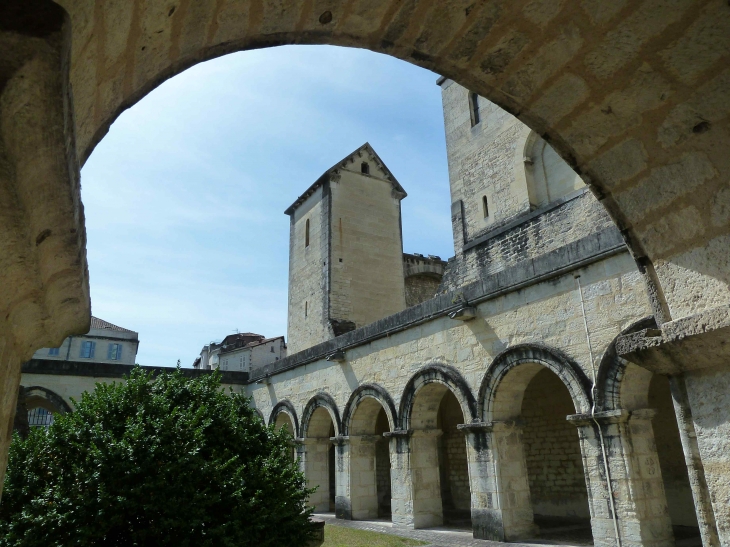 Le Cloître - Périgueux