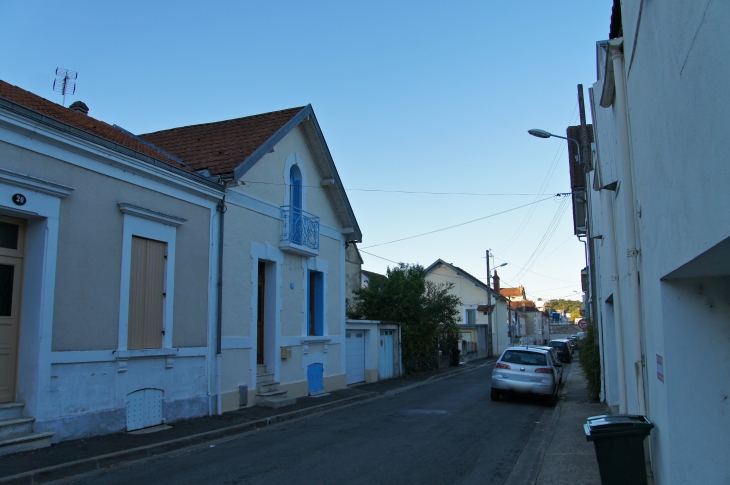 Rue du Dépot. - Périgueux