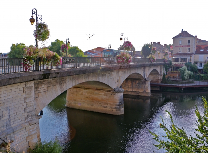 Le pont des barris - Périgueux