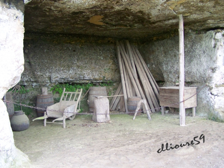 La Roque-Saint-Christophe - Peyzac-le-Moustier