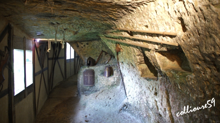 La Roque-Saint-Christophe - Peyzac-le-Moustier