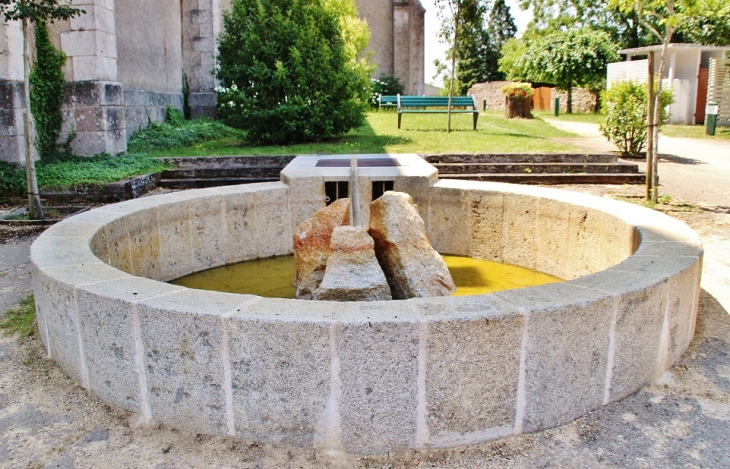 Fontaine - Piégut-Pluviers