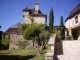 Maison ancienne typique à pigeonnier.