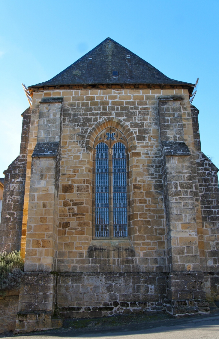 Le chevet de l'église Notre Dame de la Purification. - Preyssac-d'Excideuil