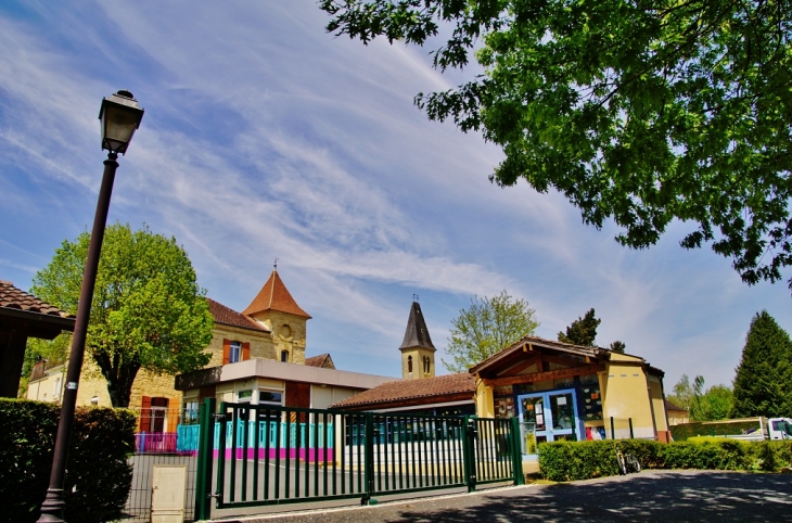 Le Village ( école ) - Proissans