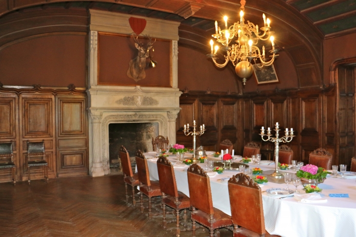 Le château de Bridoire : la salle à manger - Ribagnac