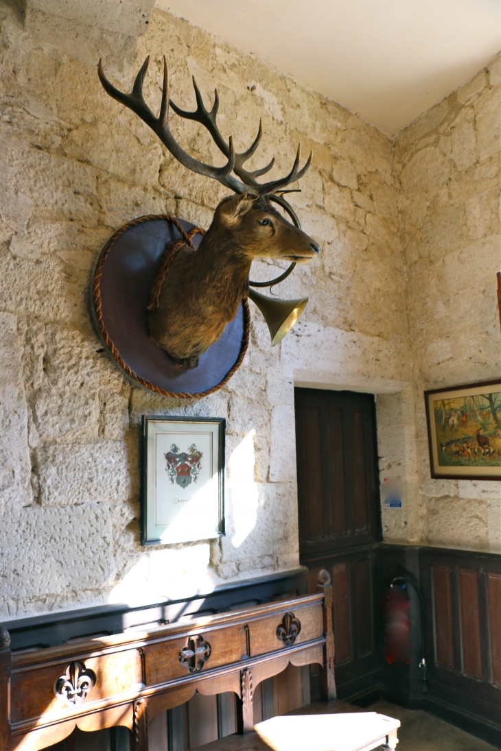 Le château de Bridoire : le hall d'entrée - Ribagnac