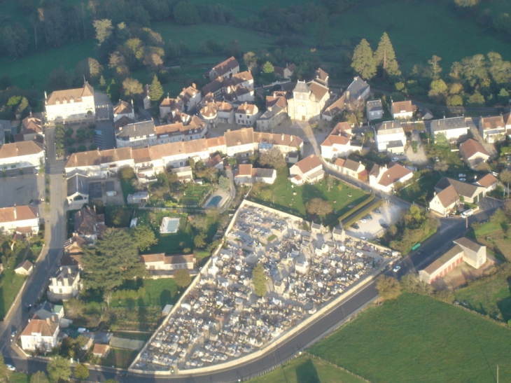 Vue d'avion - Rouffignac-Saint-Cernin-de-Reilhac