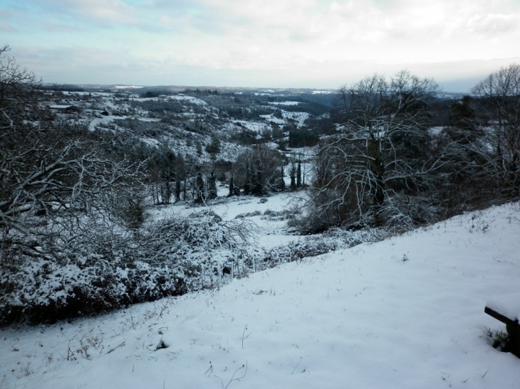 Paysage de Rouffignac sous la neige. - Rouffignac-Saint-Cernin-de-Reilhac