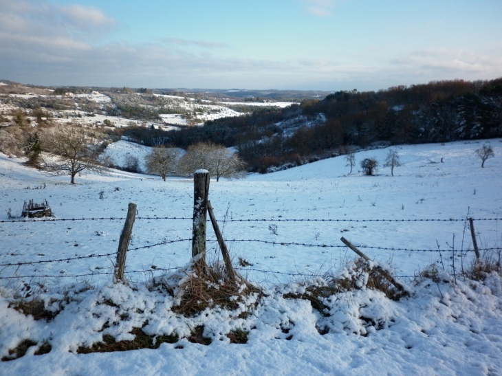 Paysage de Rouffignac sous la neige. - Rouffignac-Saint-Cernin-de-Reilhac