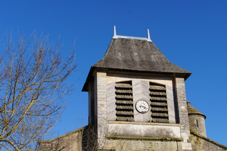 Clocher de l'église Saint-Germain. - Rouffignac-Saint-Cernin-de-Reilhac