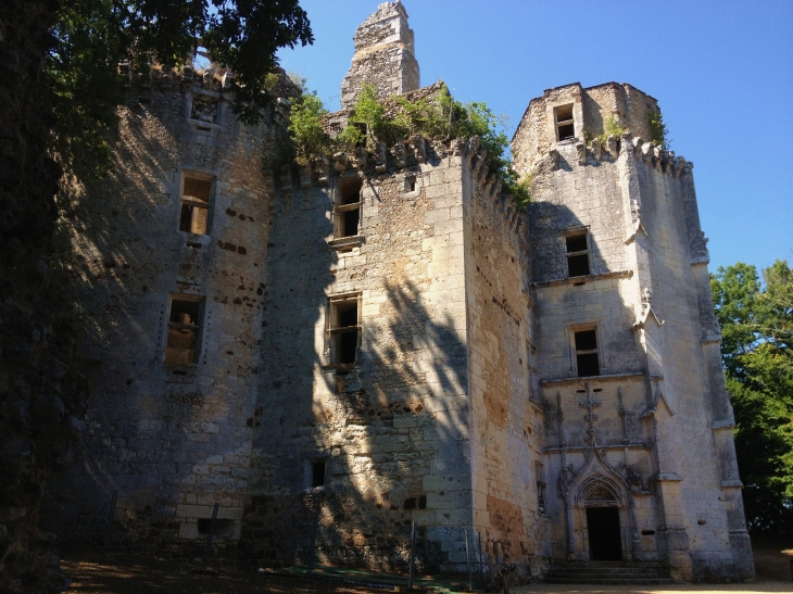 Le château de l'Herm (IMH) 15ème. - Rouffignac-Saint-Cernin-de-Reilhac