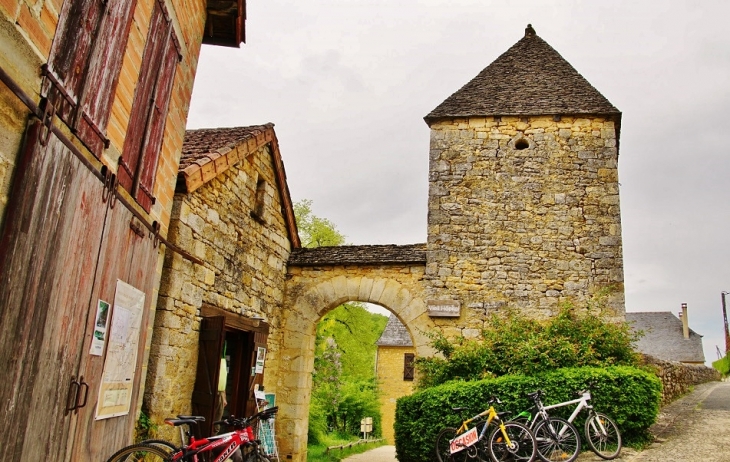 La Commune - Saint-Amand-de-Coly