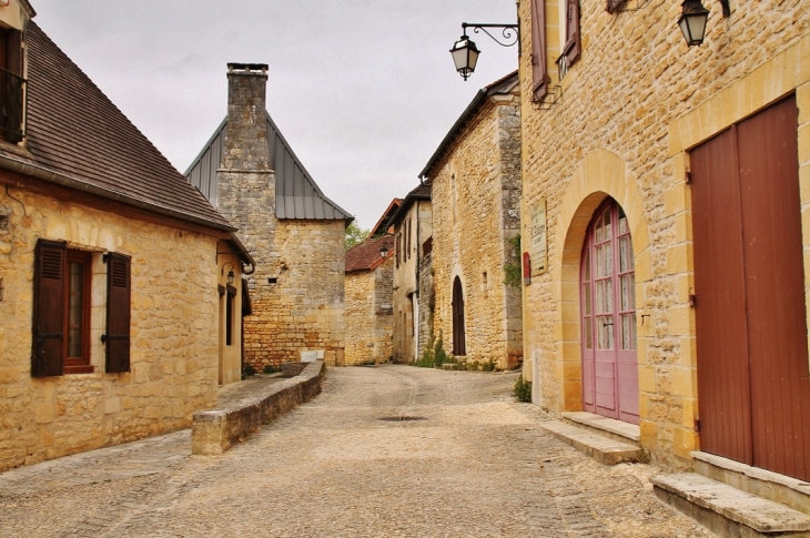 La Commune - Saint-Amand-de-Coly