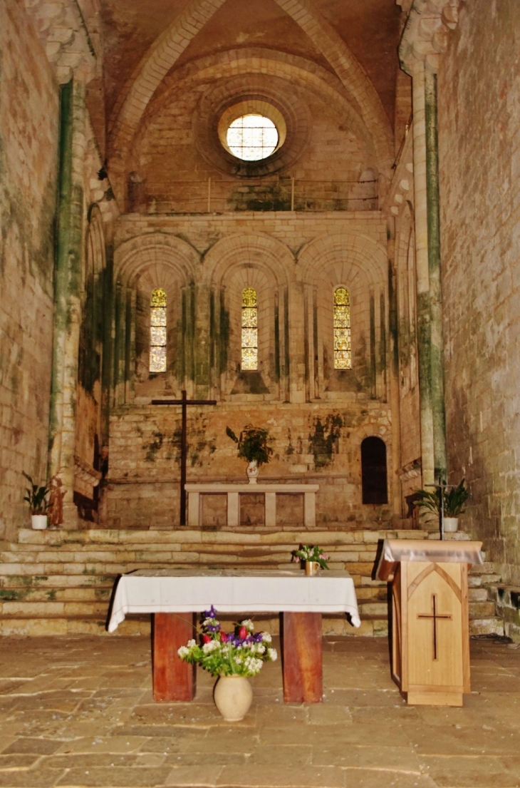 <<église Saint-Amand - Saint-Amand-de-Coly