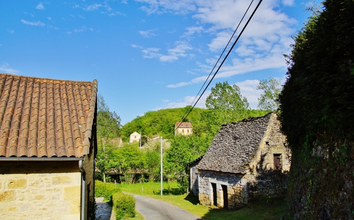 Le Village - Saint-André-d'Allas