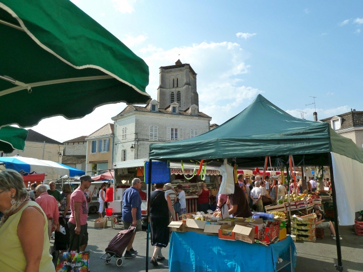 Le Marché - Saint-Astier