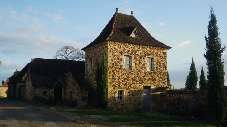 Maison typique à Lavalade. - Saint-Avit-de-Vialard