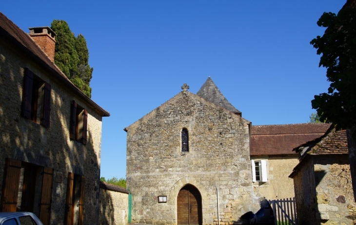 <<église Saint-Avit - Saint-Avit-de-Vialard