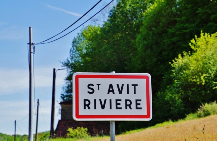  - Saint-Avit-Rivière