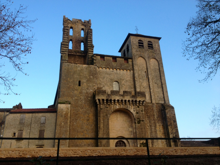 L'église byzantine Saint Avit XI/XIIème, classée au patrimoine mondiale de l'Unesco. - Saint-Avit-Sénieur