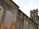 Façade latérale nord et les ruines de la tour nord-ouest.