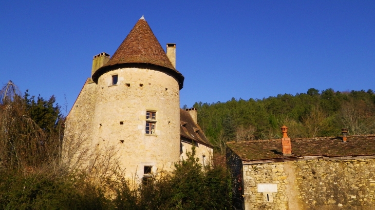 Manoir de Perdigat XVIème (IMH). - Saint-Chamassy