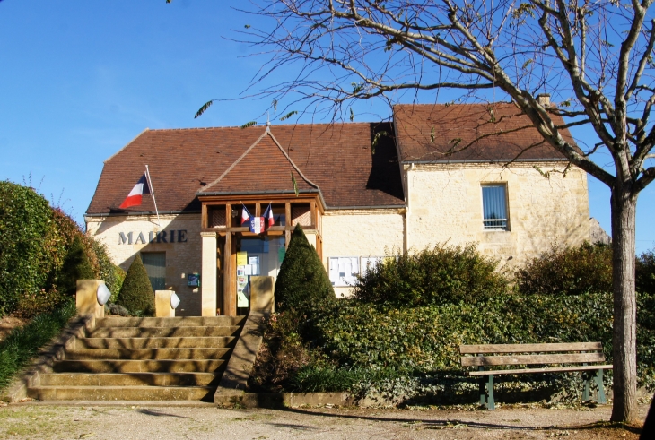 La Mairie. - Saint-Crépin-et-Carlucet