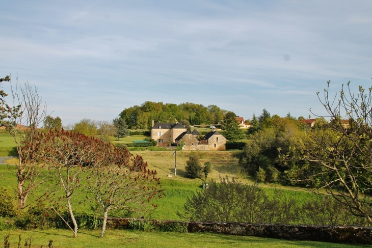 Le Village - Saint-Crépin-et-Carlucet