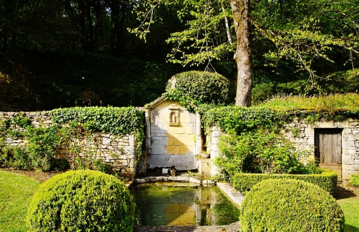 Lavoir - Saint-Crépin-et-Carlucet