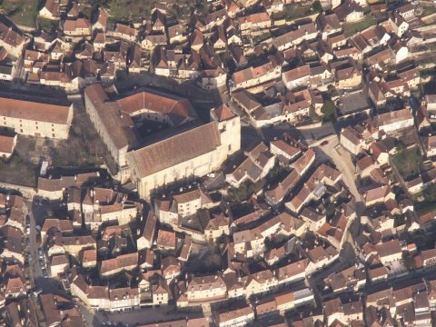 Risultati immagini per saint-cyprien medioevale?