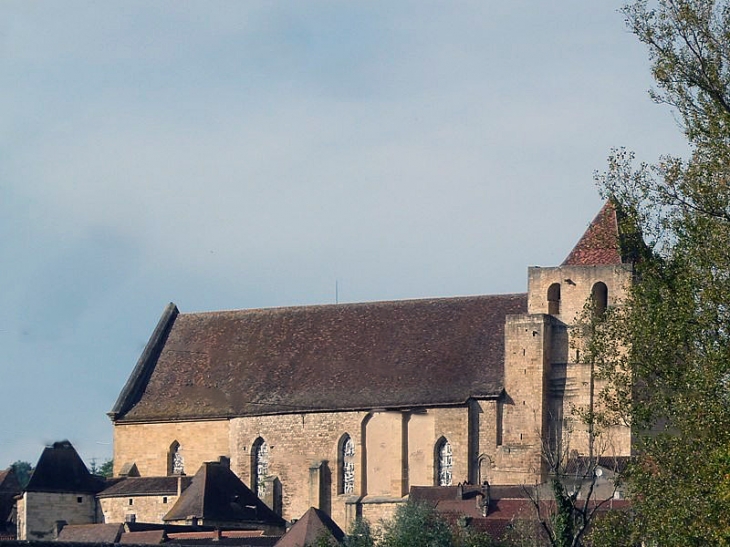 Vue sur l'église - Saint-Cyprien