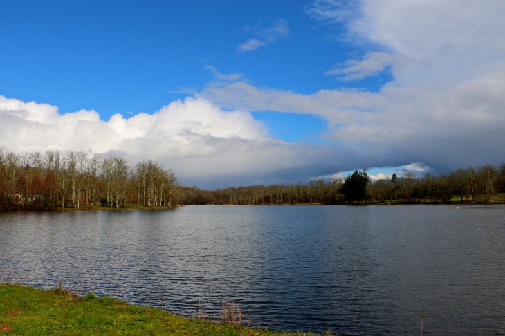 Le grand Etang. - Saint-Estèphe