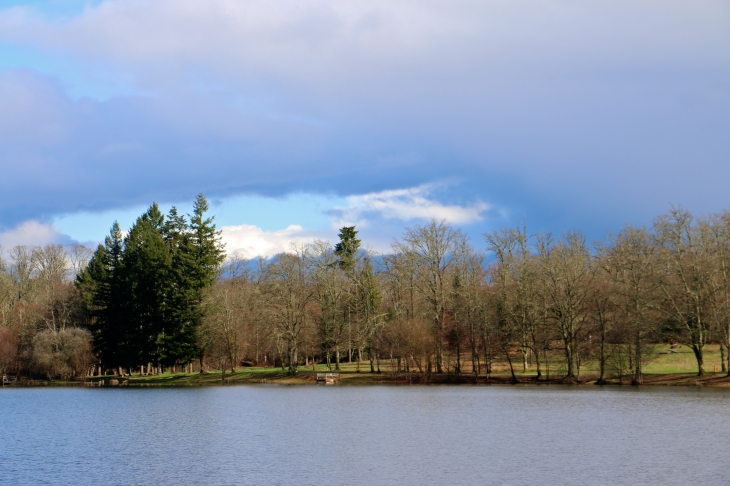 Le grand Etang. - Saint-Estèphe