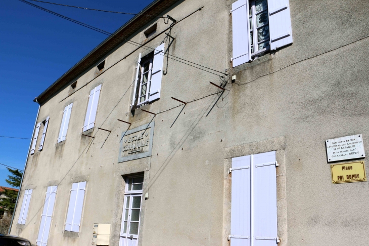 L'ancienne école communale. - Saint-Estèphe