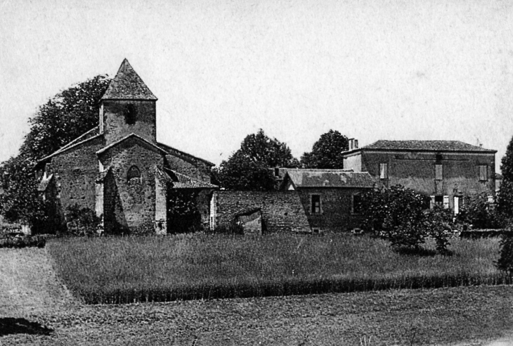 Vue sur le village, vers 1930 (carte postale ancienne). - Saint-Estèphe