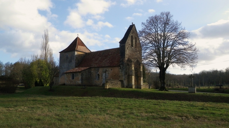 L'église de Mortemart et son clocher-mur. - Saint-Félix-de-Reillac-et-Mortemart