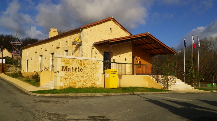 La nouvelle mairie et l'agence postale. - Saint-Félix-de-Villadeix