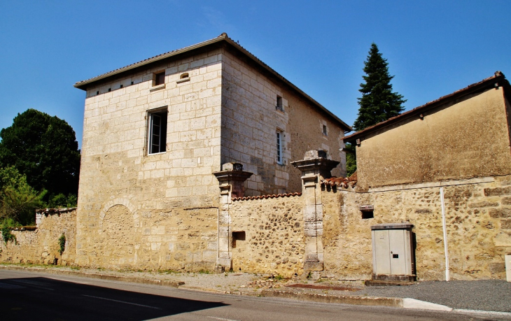 La Commune - Saint-Front-d'Alemps