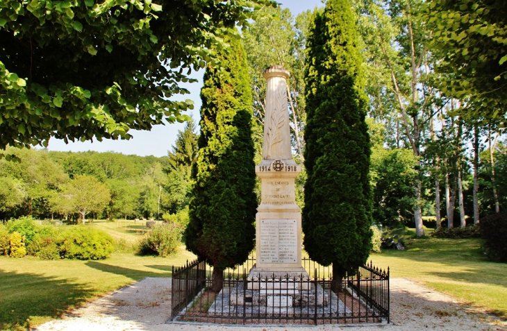 Monument-aux-Morts  - Saint-Front-la-Rivière