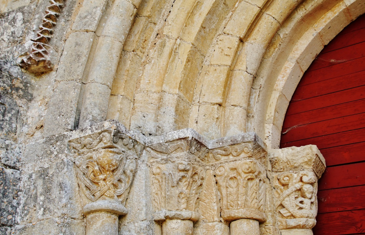 <<église Saint-Front - Saint-Front-sur-Nizonne