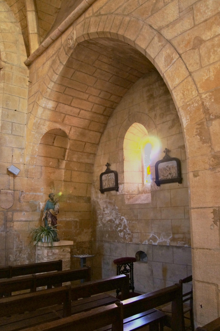 Eglise Notre Dame de l'Assomption : la travée sud. - Saint-Geniès