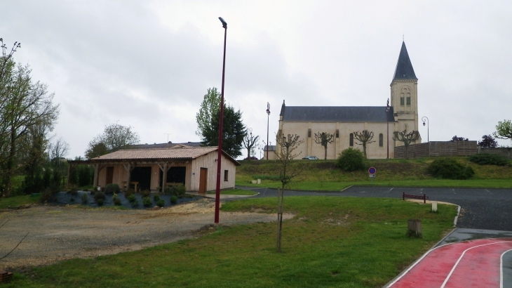 Le local du club de pétanque. - Saint-Géraud-de-Corps