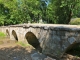 Photo suivante de Saint-Germain-des-Prés Le pont construit au XIIe siècle sur le Ravillou fortement endommagé dans la nuit du 13 au 14 juin 2007 par des orages particulièrement violents.