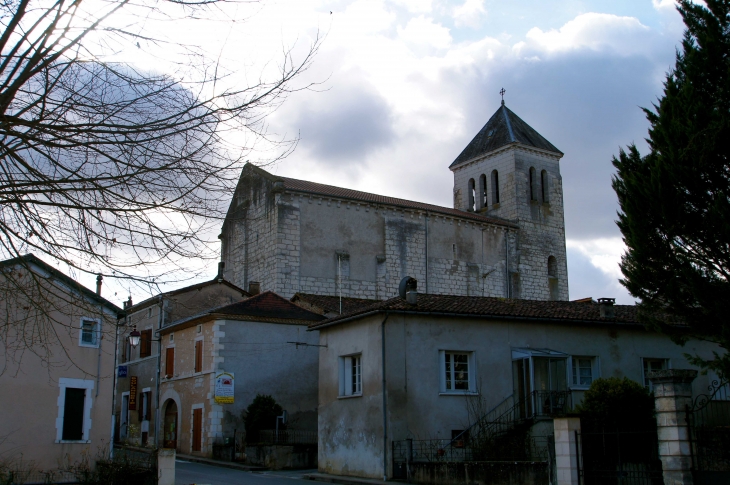 L'entrée du village. - Saint-Germain-du-Salembre