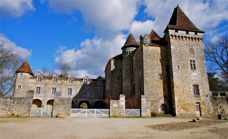 Château de la Marthonie du XIIe siècle - Saint-Jean-de-Côle