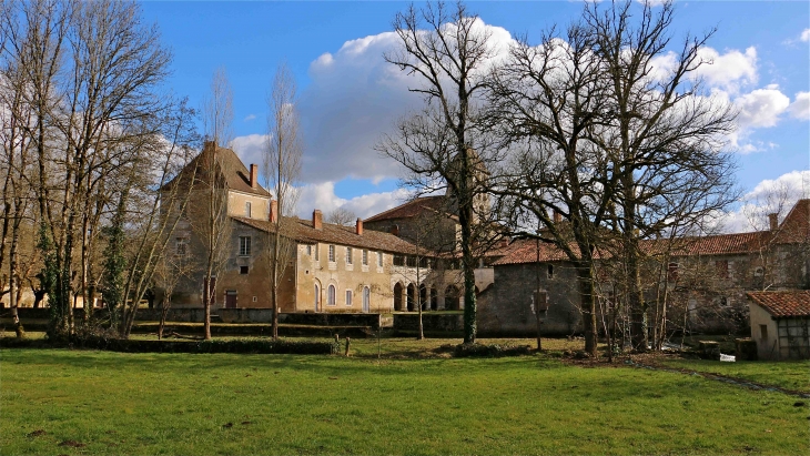 Le Prieuré - Saint-Jean-de-Côle