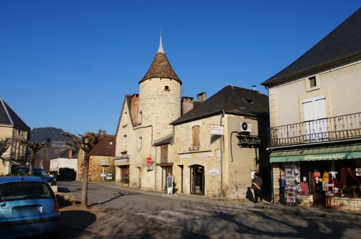 La Place en 2013. - Saint-Julien-de-Lampon