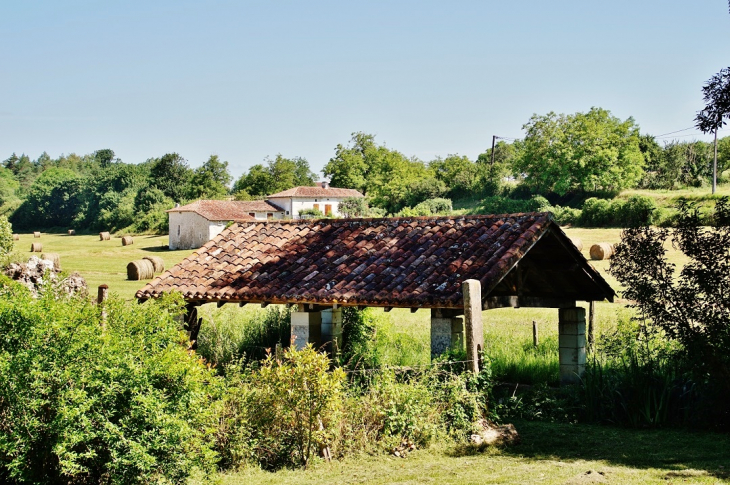 Le Lavoir - Saint-Just